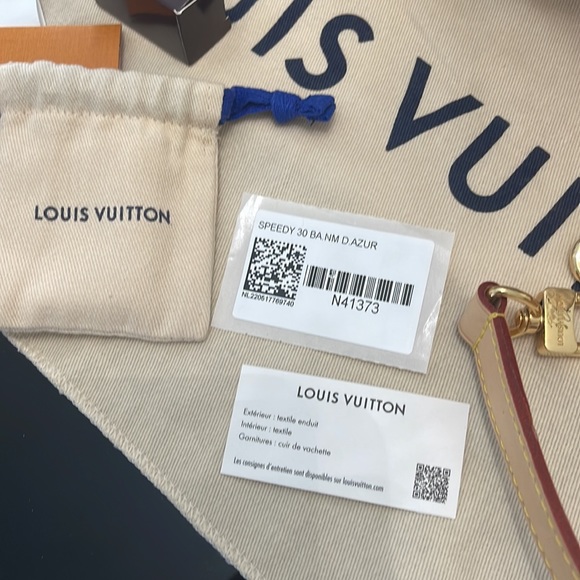 Louis Vuitton Damier Azur Speedy 30” - Picture 9 of 16